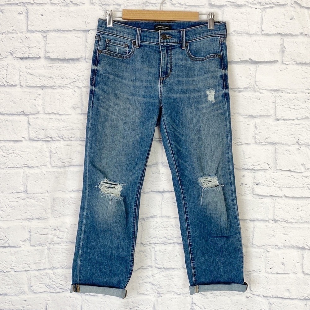 Banana Republic blue girlfriend distressed jeans 28